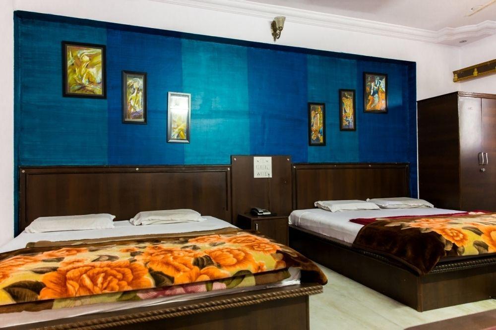 Hotel Udai Palace - Centrally Located Budget Family Stay أُودايبور المظهر الخارجي الصورة